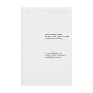 szara okładka książki z artystycznie ułożonymi wersami wiersza w kolorze czarnym
